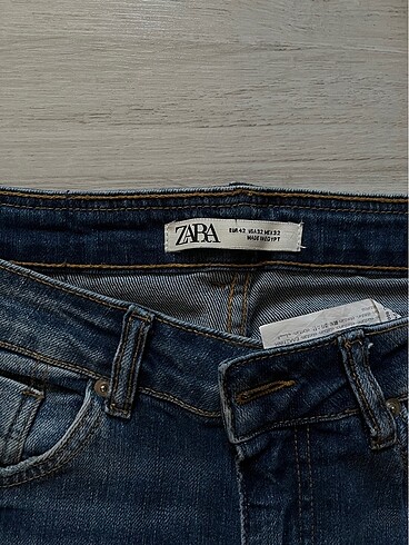 32 Beden lacivert Renk ZARA JEANs