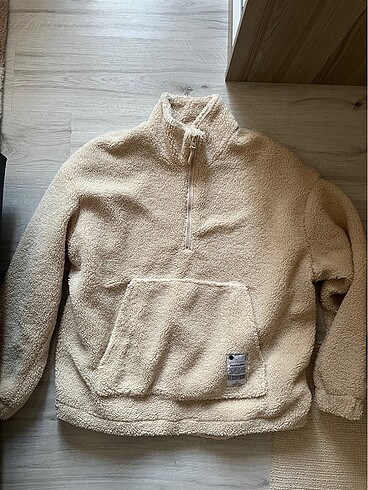 BERSHKA SWEAT