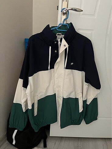 PULL&BEAR YAĞMURLUK&RÜZGARLIK