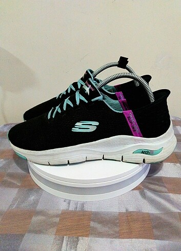 Skechers SKECHERS ÂRC FIT 