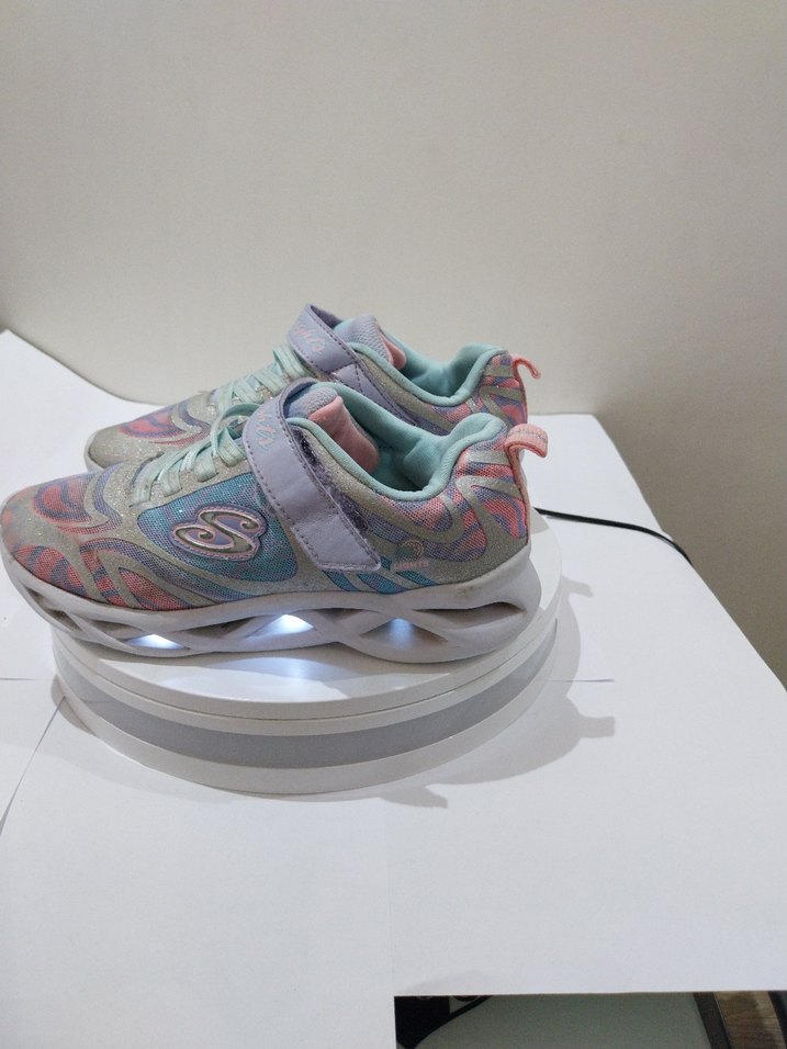 Skechers Işıklı Kız Çocuk Ayakkabı 33 Numara - Görsel 5