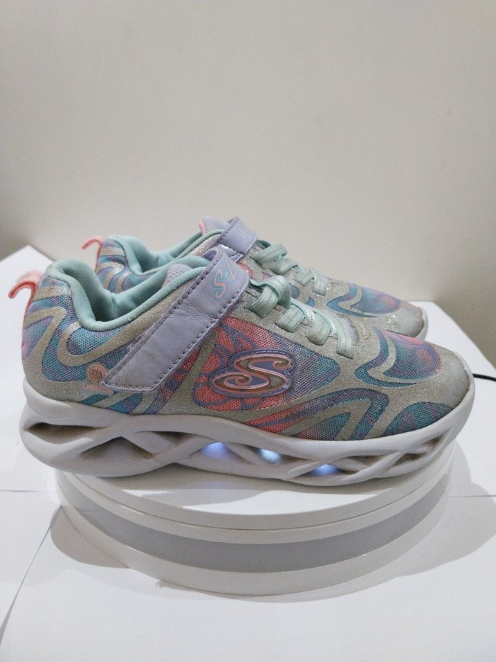 Skechers Işıklı Kız Çocuk Ayakkabı 33 Numara - Görsel 2