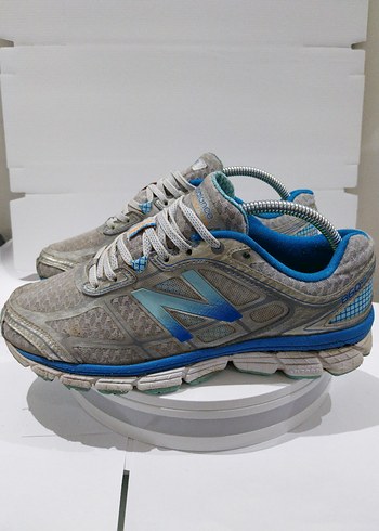 New Balance 860 V5 Erkek 41.5 - Görsel 2