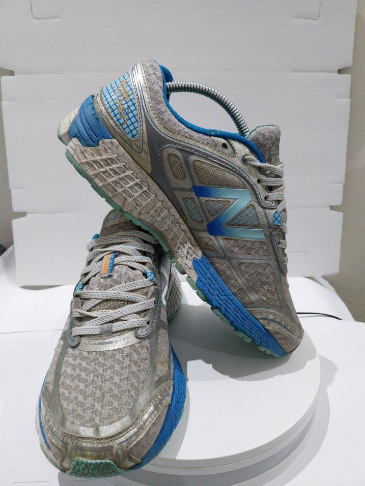 New Balance 860 V5 Erkek  41.5 - Görsel 4