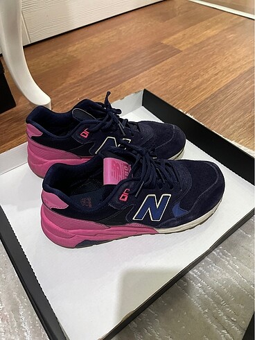 New Balance 580 Model Lacivert Spor Ayakkabı