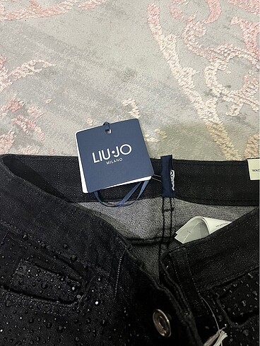 28 Beden Liu Jo Taşlı Siyah Jean