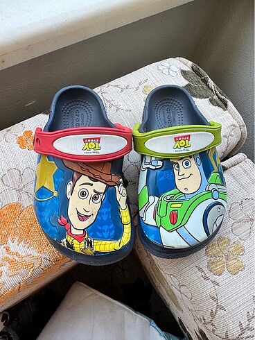 24 Beden Crocs terlik