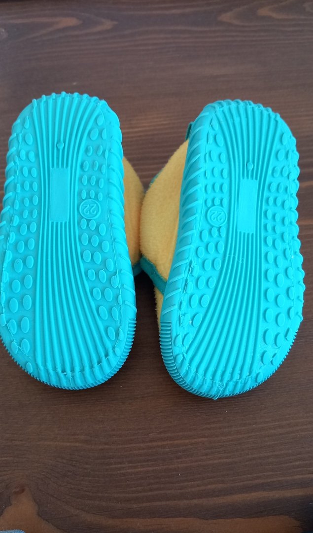 Renkli Erkek Çocuk Kaydırmaz Terlik - Görsel 2