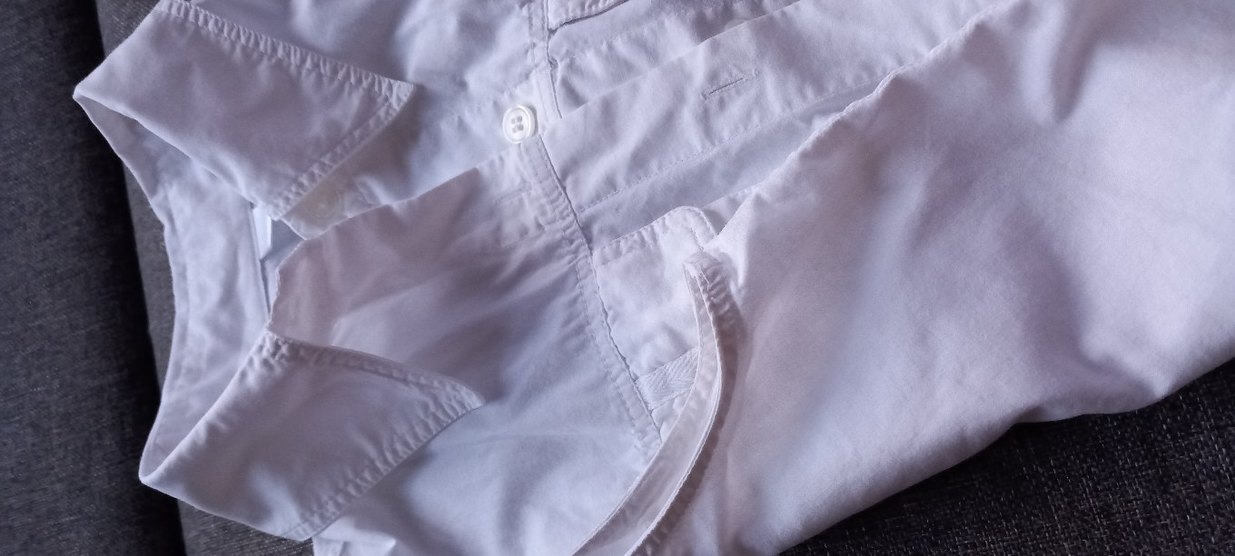 Düğmeli Beyaz Kolsuz Pamuklu Kadın Gömlek - Görsel 2