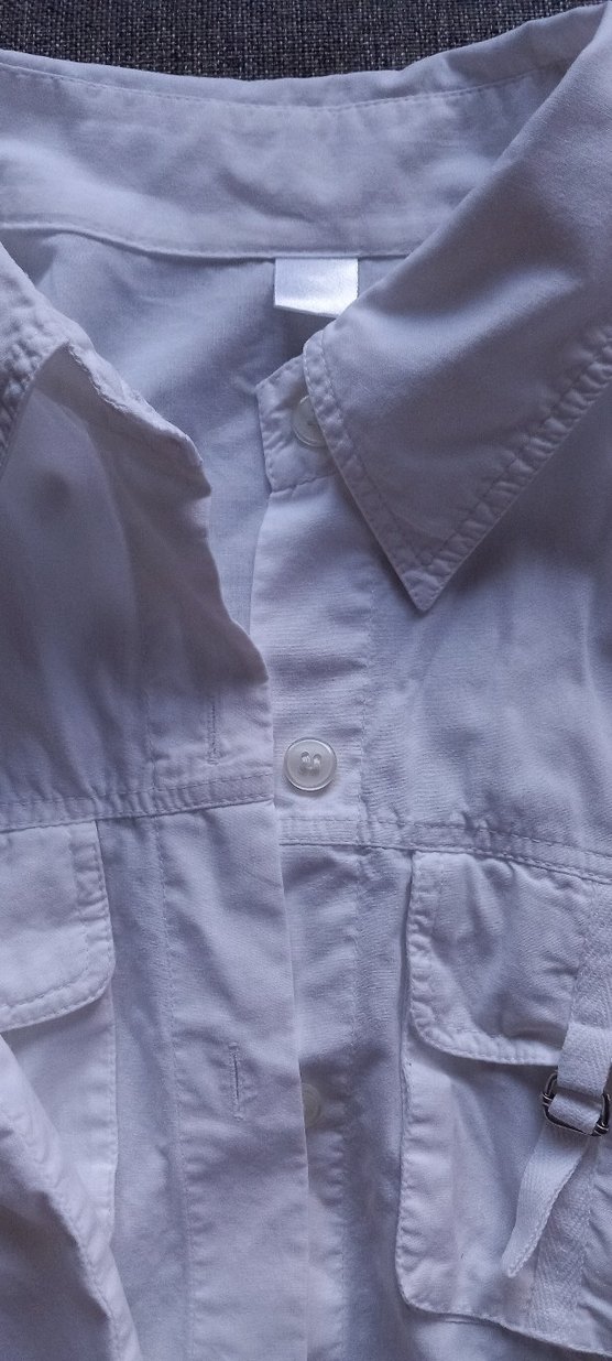 Düğmeli Beyaz Kolsuz Pamuklu Kadın Gömlek - Görsel 3