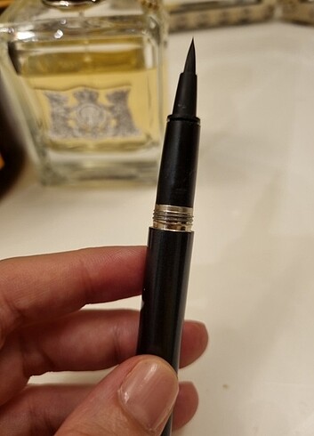 Shiseido Sensai eyeliner