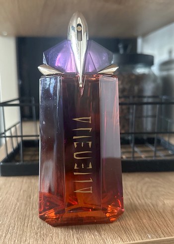 Alien Edp Kadın Parfümü 90 ml