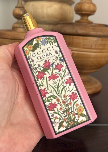 Beden Renk Gucci Flora Kadın Parfümü