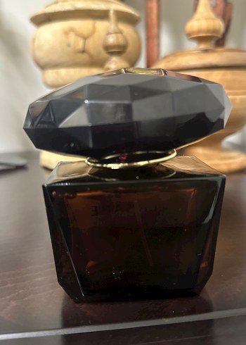 Beden Versace Crystal Noir Kadın Parfümü