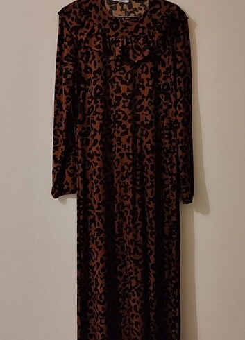 Leoparlı elbise