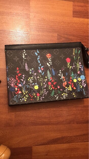 Louis Vuitton louis vuitton clutch