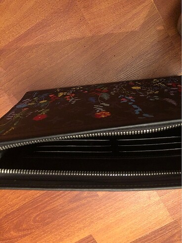 Beden louis vuitton clutch