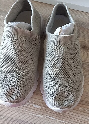 31 Beden gri Renk 31 numara unisex yeni gibi spor ayakkabı