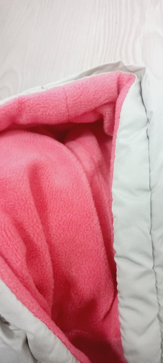 Kız Çocuk Kapüşonlu Renkli Baskılı Mont - Görsel 4