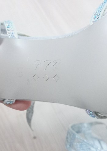 Mavi Parlak  Desenli Topuklu Kadın Ayakkabı - Görsel 4