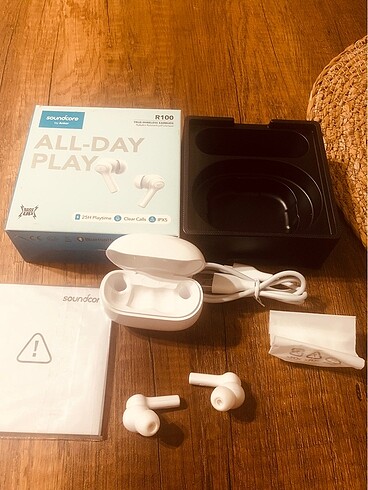 Anker R100 Bluetooth kulaklık