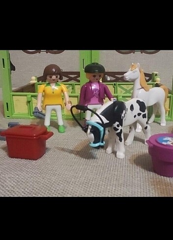 Playmobil at çiftliği 2 karakter ile