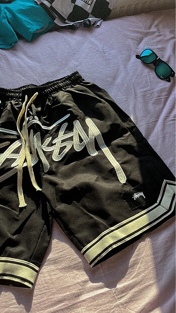 stussy short M