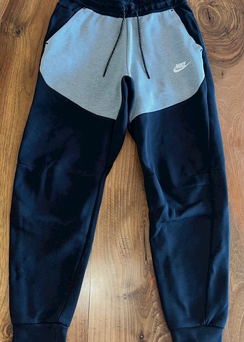 Nike Tech Fleece Panda Eşofman