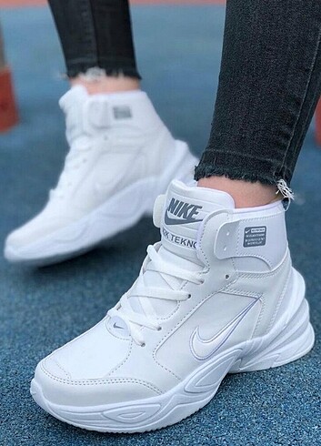Nike Tekno 