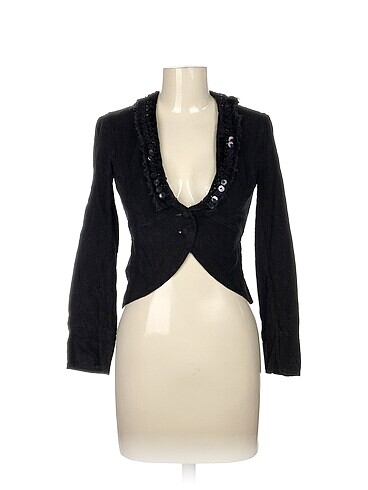 Diğer Blazer %70 İndirimli.