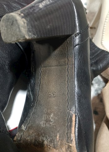 Kadın Koyu Siyah Desenli Deri Topuklu Bot - Görsel 3