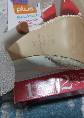 İşlemeli Fiyonklu Beyaz Dolgu Topuklu Gelin Ayakkabısı - Görsel 2