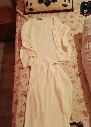 Beyaz V Yakalı Uzun Kollu alt üst takım triko - Görsel 5