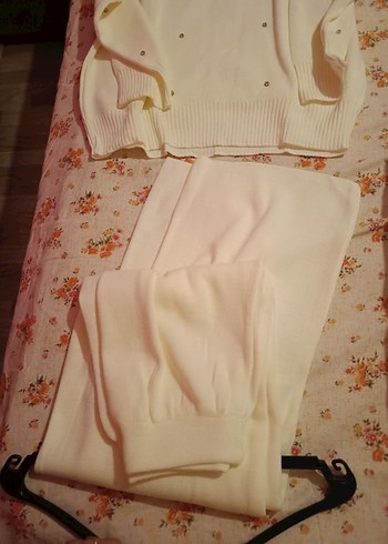 Beyaz V Yakalı Uzun Kollu alt üst takım triko - Görsel 6