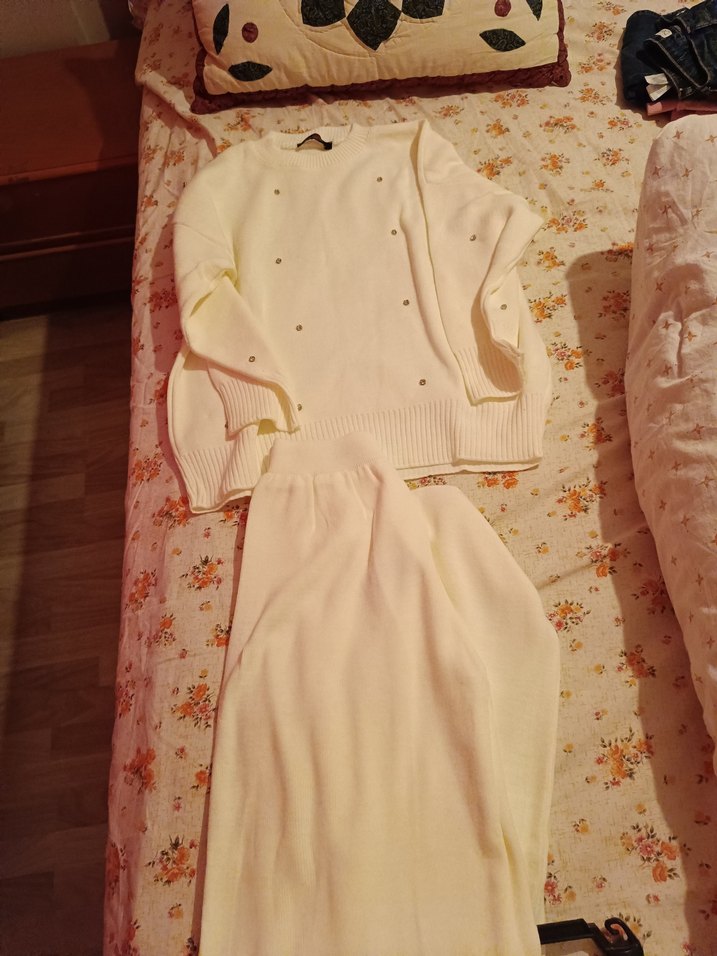 Beyaz V Yakalı Uzun Kollu alt üst takım triko - Görsel 5