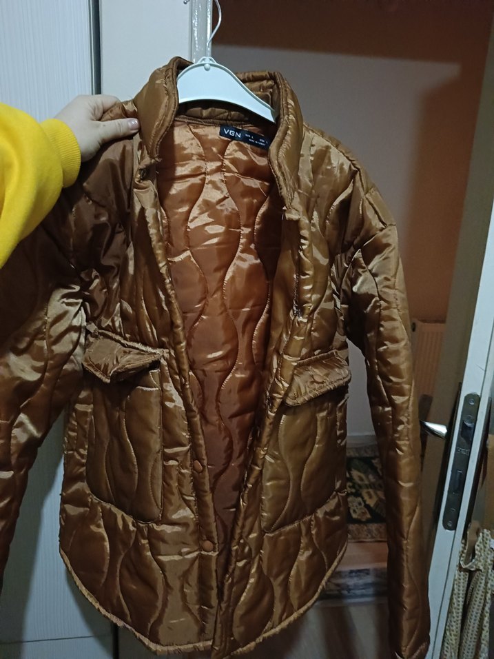 Bej Kısa Düğmeli Kadın Ceket kapitone - Görsel 5