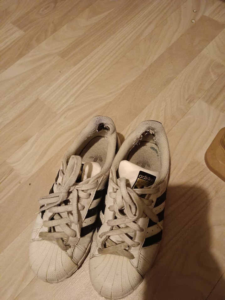 Beyaz Siyah Detaylı süperstar orjinal adidas Kadın Spor Ayakkabı - Görsel 4