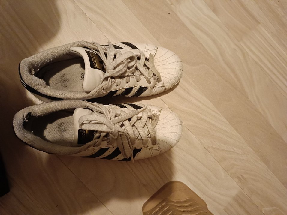 Beyaz Siyah Detaylı süperstar orjinal adidas Kadın Spor Ayakkabı - Görsel 3