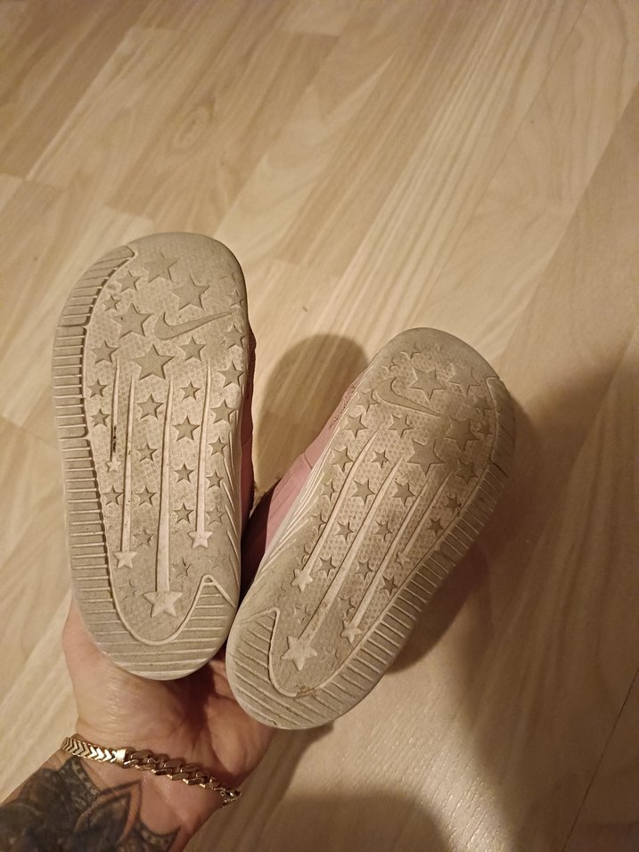 Kız Çocuk Pembe Cırt Cırtlı Spor Ayakkabı nike - Görsel 4