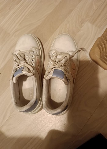 Beyaz fabrika spor ayakkabı - Görsel 6