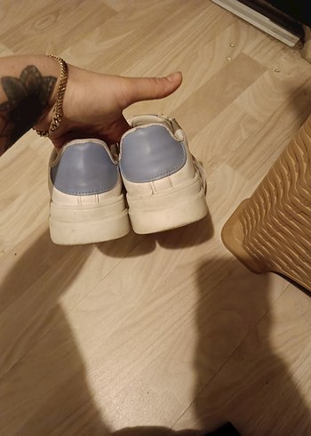 Beyaz fabrika spor ayakkabı - Görsel 3