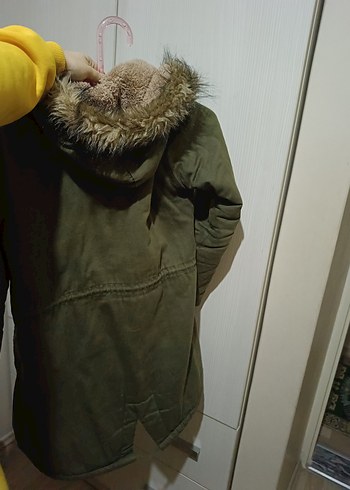 Kürk Detaylı Kapüşonlu Kadın Mont - Görsel 3