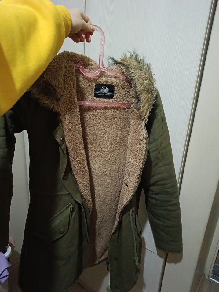 Kürk Detaylı Kapüşonlu Kadın Mont - Görsel 4