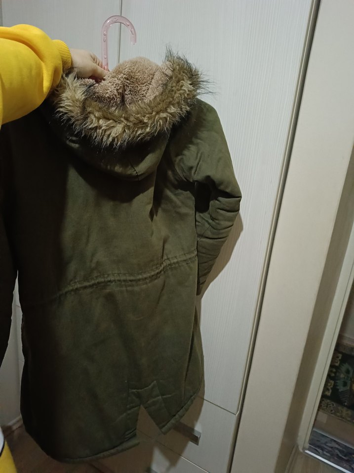 Kürk Detaylı Kapüşonlu Kadın Mont - Görsel 3