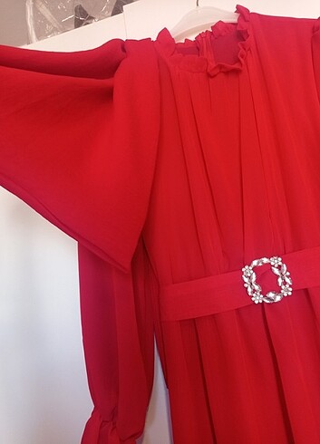 Zara Kırmızı tesettür elbise 