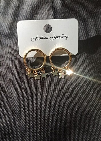 Yıldız figür Gold küpe 