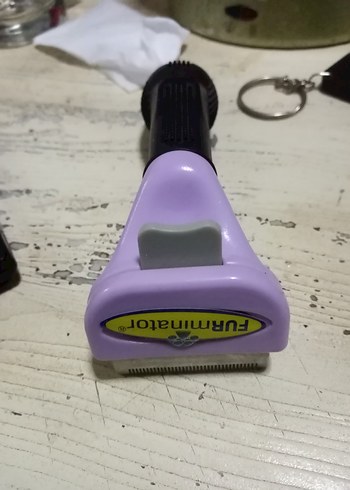 Mor Tüy Toplayıcı Kedi Tarağı - Görsel 3