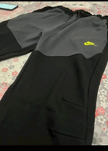 Nike Tech Fleece Siyah Fermuarlı Erkek Eşofman Altı - Görsel 2