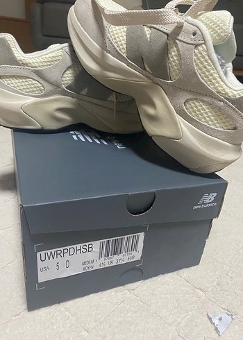 New Balance Bej Platform Topuklu Kadın Spor Ayakkabı