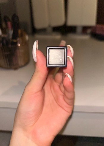 Nars Nars Likit Ruj